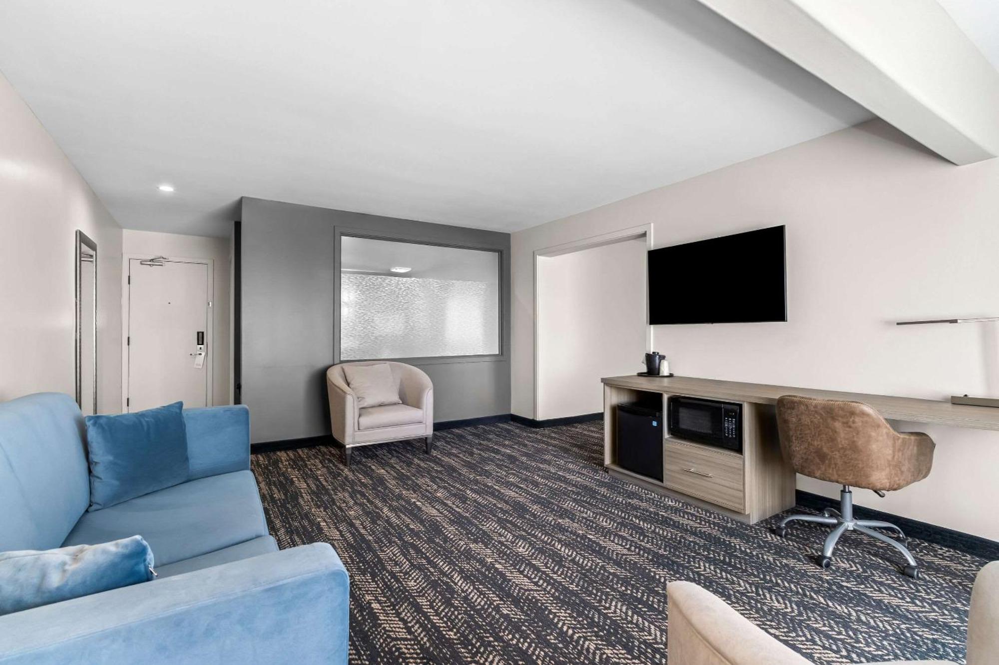 Hourglass Hotel, Ascend Hotel Collection بيكرسفيلد المظهر الخارجي الصورة